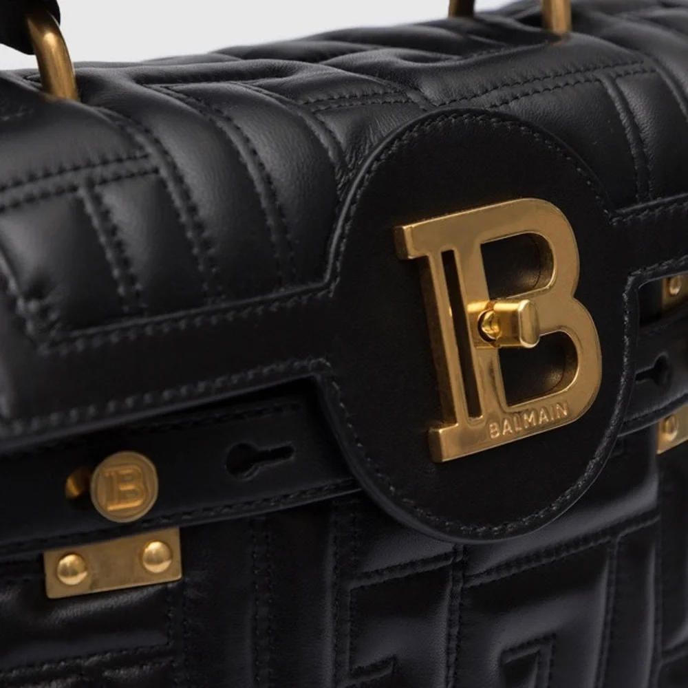 Balmain
B-Buzz 23 leather bag Black and Gold Quilted Shoulder Bag - Picture 5 of 15